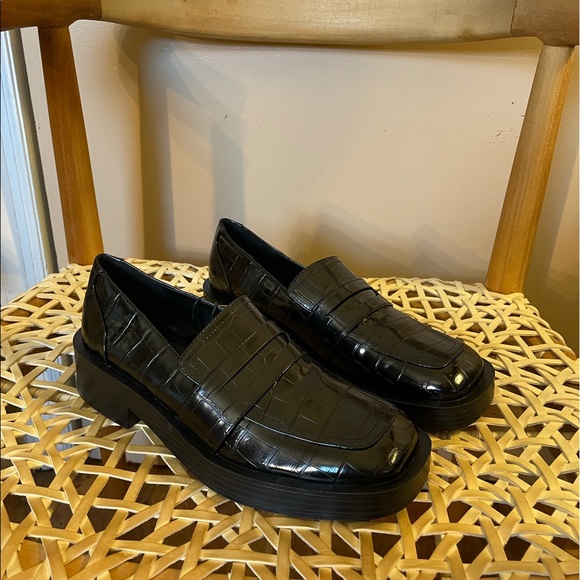 Zara Shoes - NWT Zara black air lift square toe leather loafers